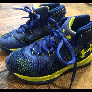 Under Armour Kids Basketball shoes